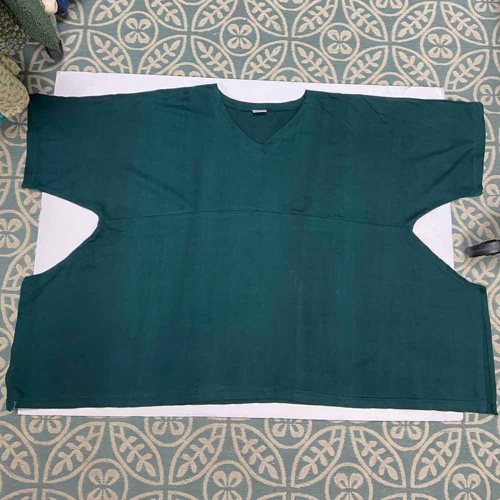 Gypsy Rose oversized green tee with indented wasit